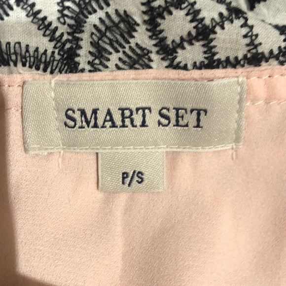 Smart Set Blouse with lace back size S - Picture 6 of 8